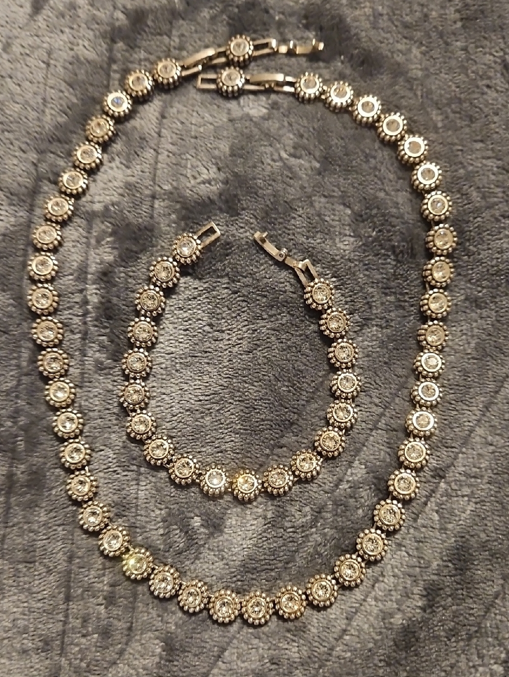 Elegant Gold-Tone Crystal Necklace and Bracelet Set - Gold